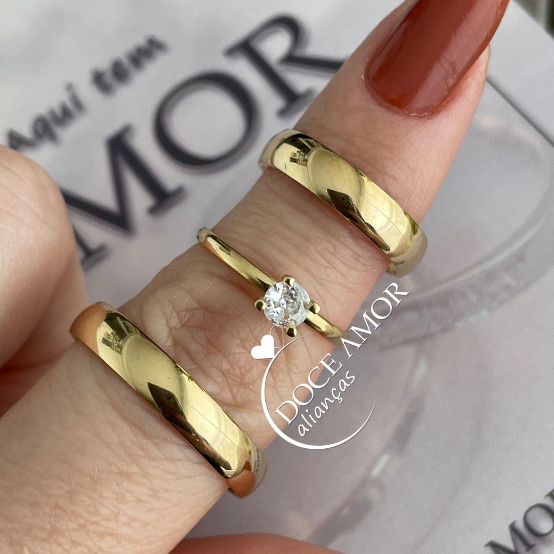 Par de Alianças em Prata 950  Banho Ouro 18K  - 4mm   Modelo: DA-016-2 Solitário Tradicional