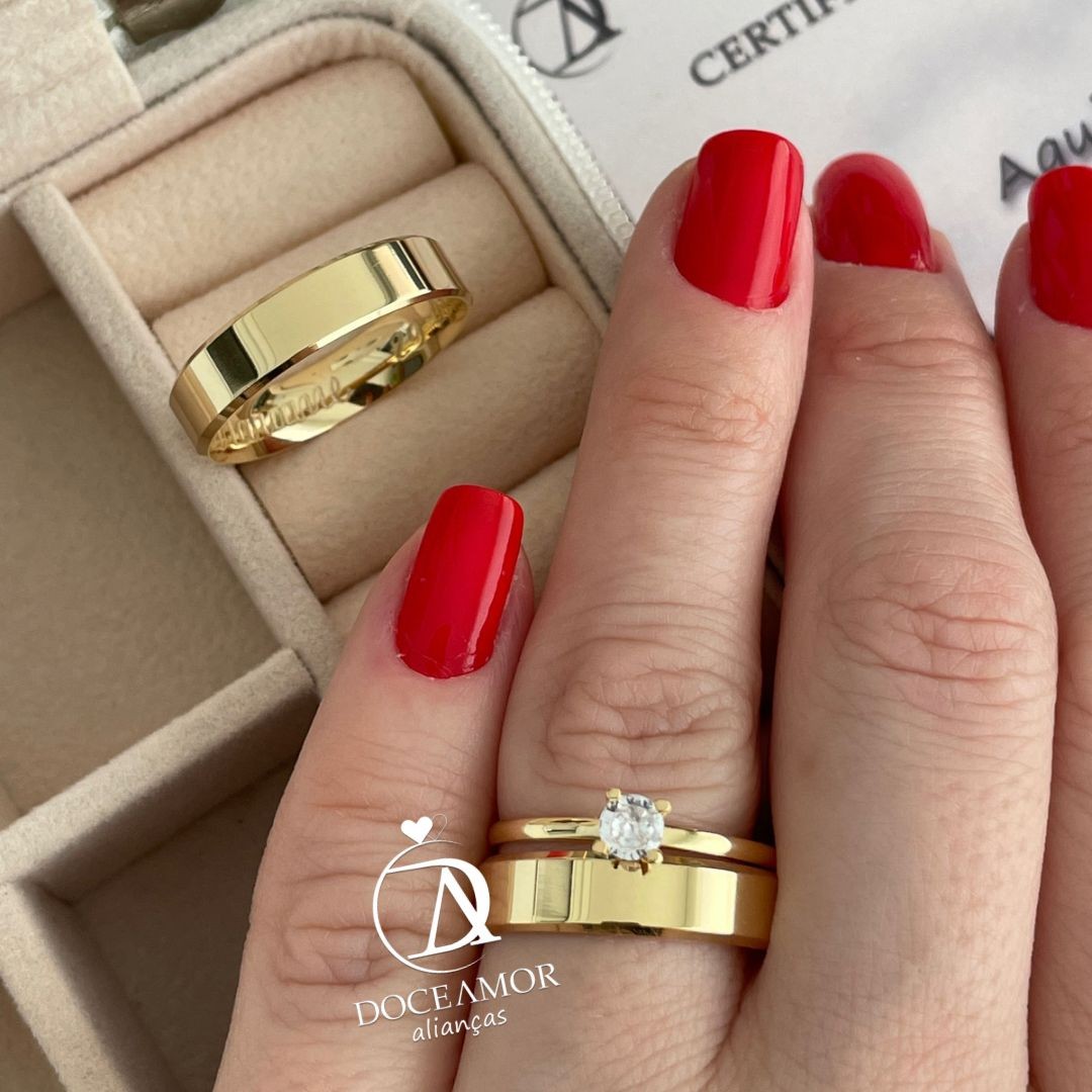Par de Alianças em Prata 950 com Banho de Ouro 18K  5mm Modelo: DA-024 -2  Solitário Tradicional