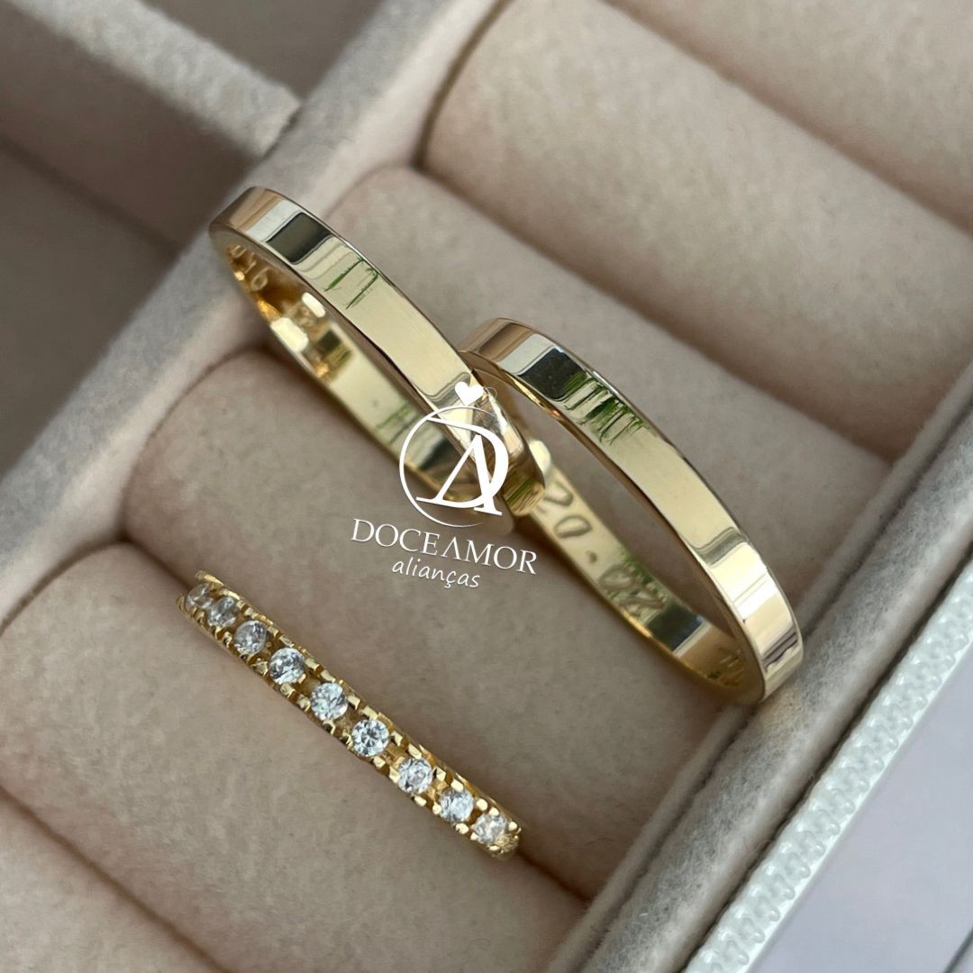 Par de Alianças em Prata 950 	Banho Ouro 18K 2mm Modelo: DA-027-6  Anel Aparador