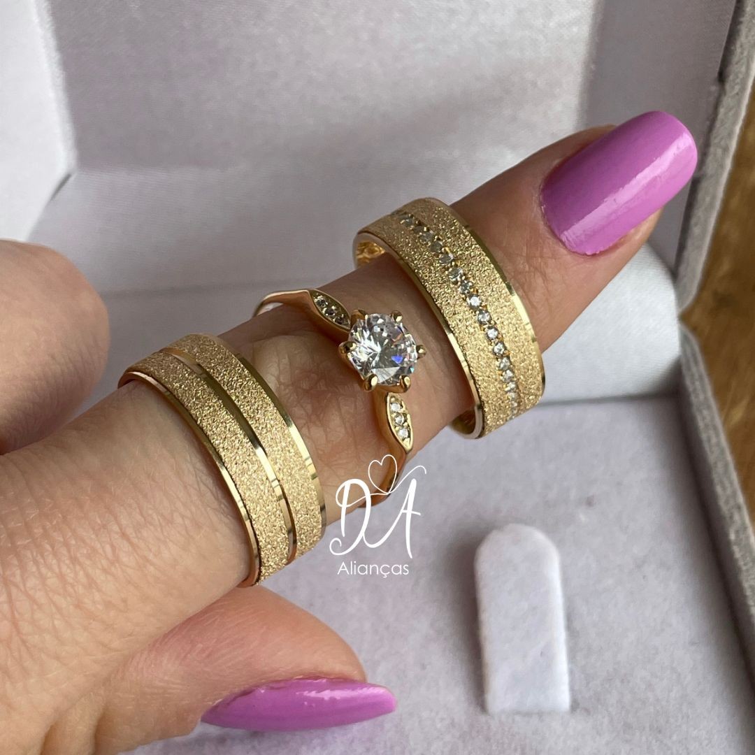 Par de Alianças em Prata 950  Banho Ouro 18K- 7mm   Modelo: DA-012  Solitário Cinderela