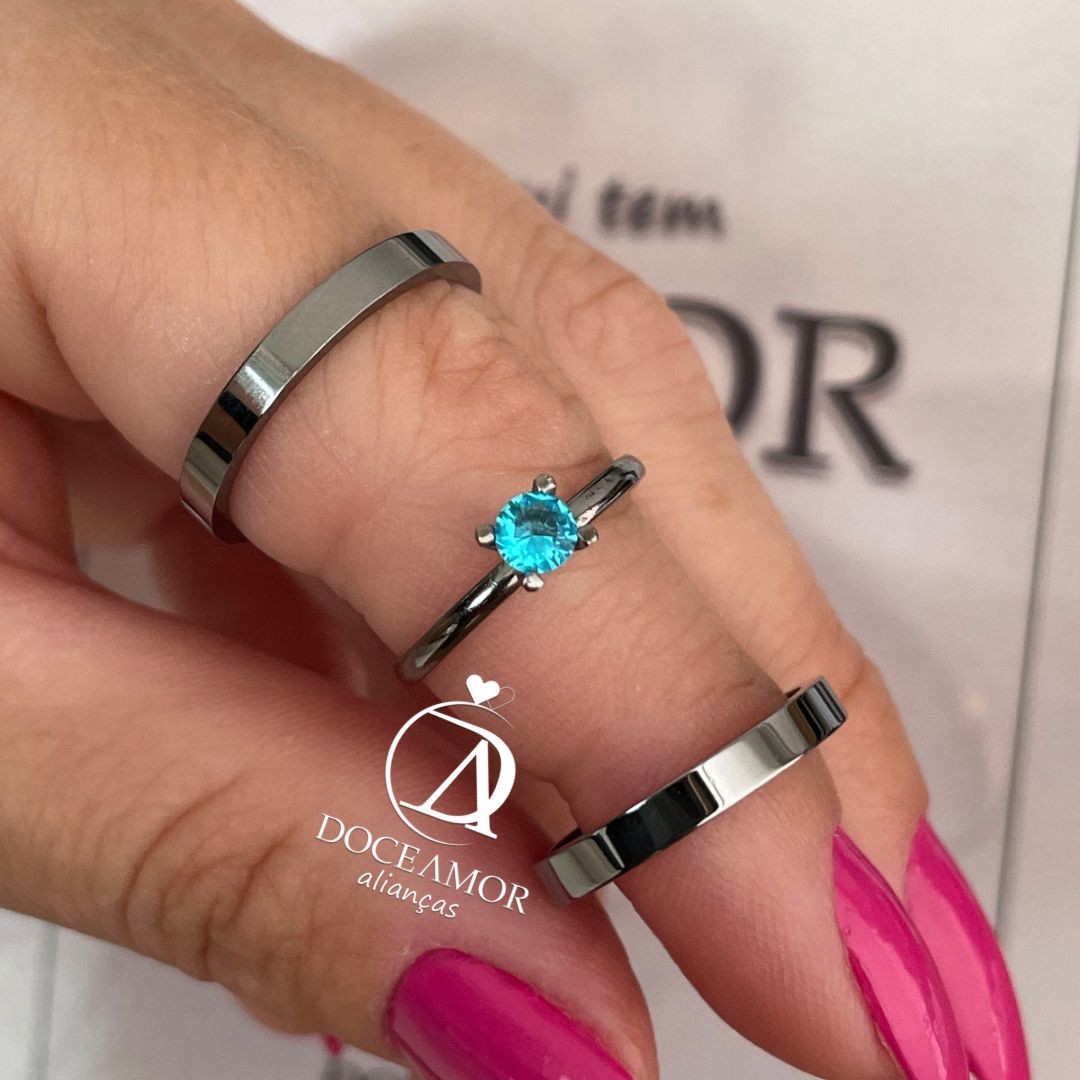 Par de Alianças em Prata 950 com Banho de Ródio Negro -2mm Modelo: DA-0100-1 Solitário Tradicional 