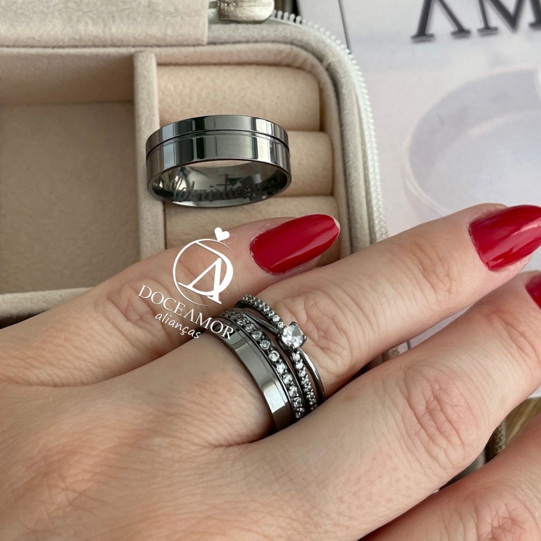 Par de Alianças em Prata 950  Banho Ródio Negro - 7mm e 5 MM Modelo: DA-038-3 - Solitário Princes