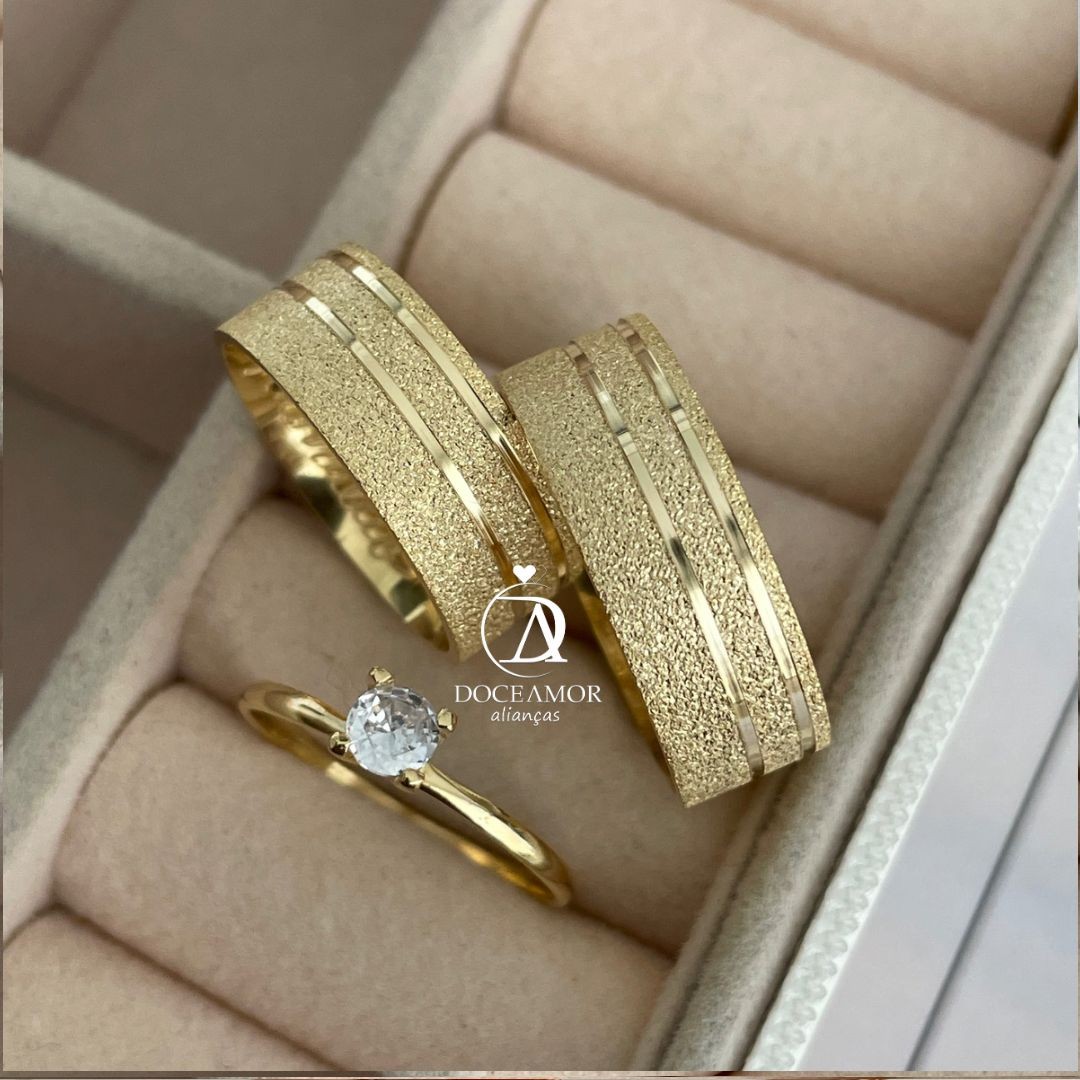 Par de Alianças em Prata 950  com Banho de Ouro 18K 7mm Modelo: DA-052-1  Solitário Tradicional 