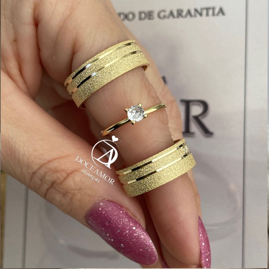 Par de Alianças em Prata 950  com Banho de Ouro 18K 7mm Modelo: DA-052-1  Solitário Tradicional 