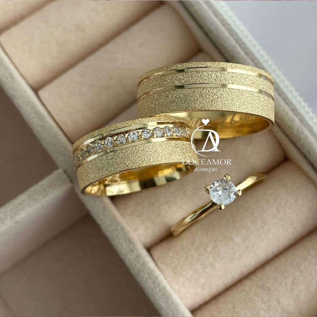 Par de Alianças em Prata 950  com Banho de Ouro 18K- 7mm Modelo: DA-052  Solitário Tradicional 