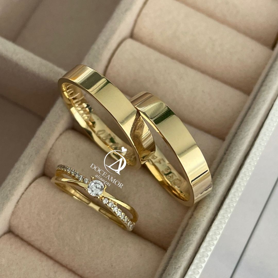 Par de Alianças em Prata 950 	Banho Ouro 18K  5mm Modelo: DA-027-9 Solitário Princess