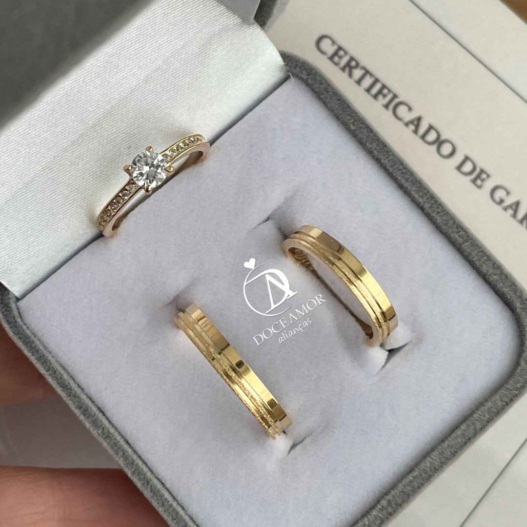 Par de Alianças em Prata 950  Banho Ouro 18K - 3mm  Modelo: DA-039 Solitário Ellegance