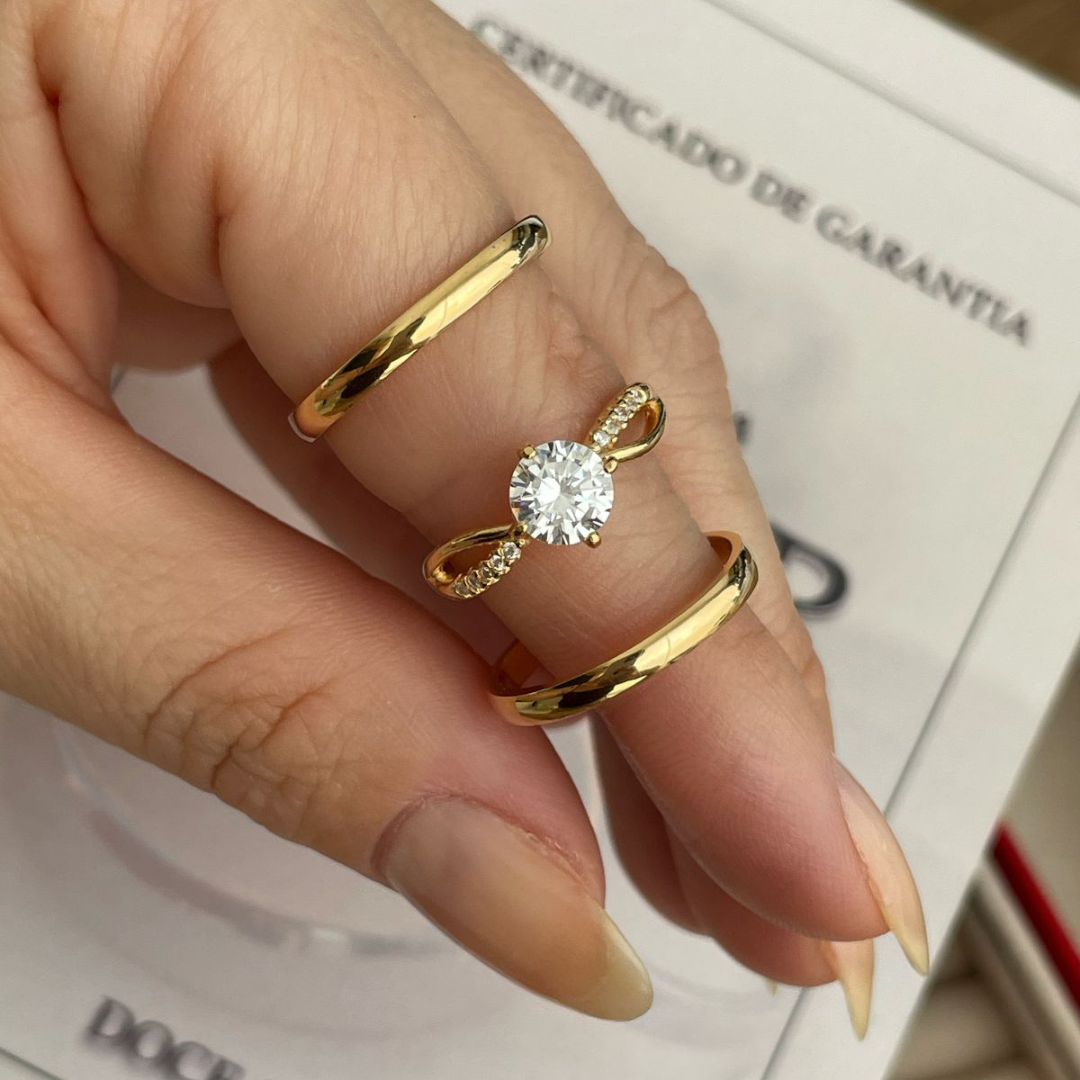 Par de Alianças em Prata 950 Banho Ouro 18K  - 2mm  Modelo: DA-016-3 Solitário Princes