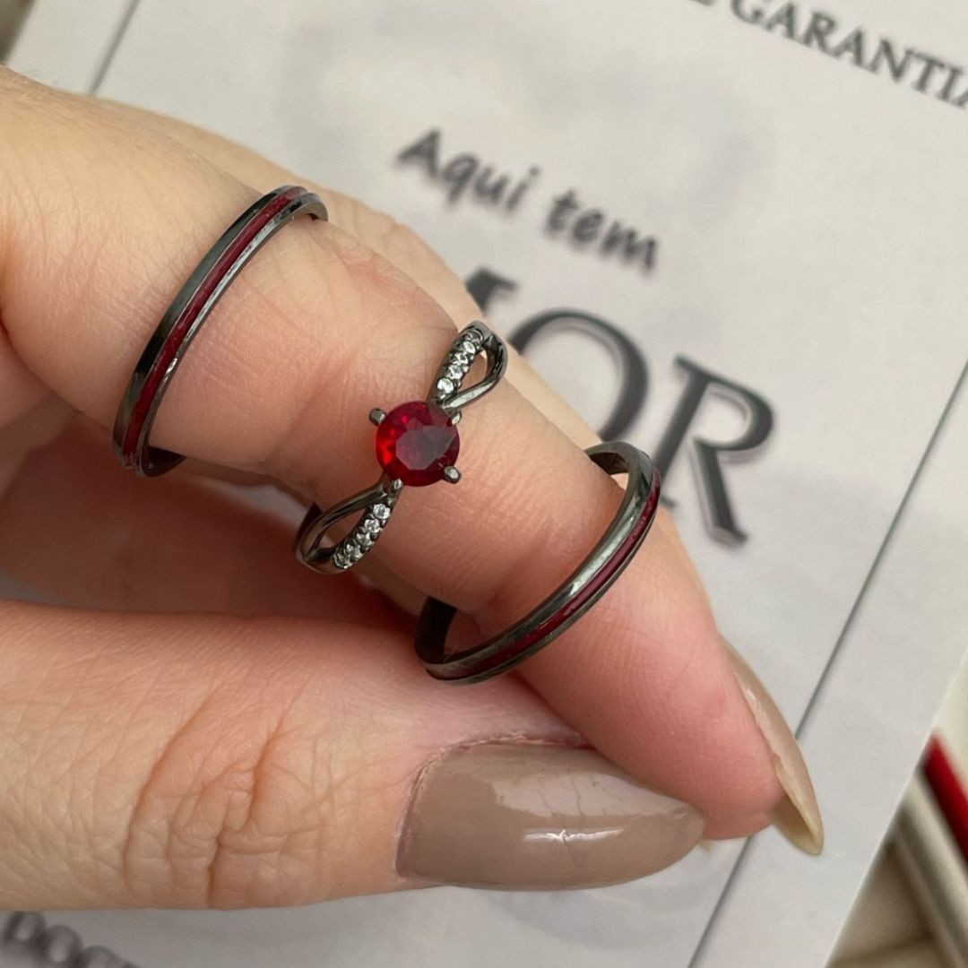 Alianças Akai ito com Banho de Ródio Negro -  2mm - Abauladas - Solitário Princess