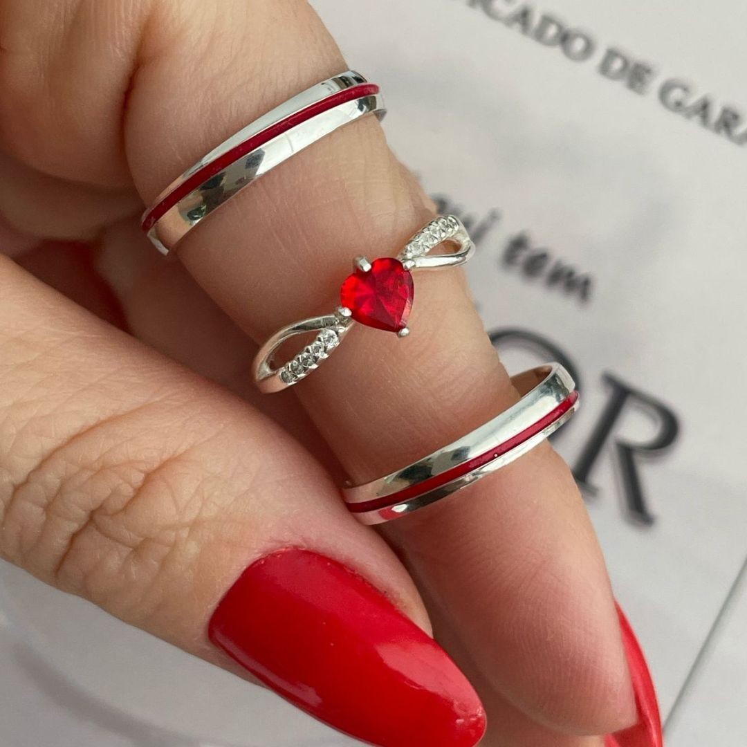 Alianças Akai ito - 3mm - Abauladas - Solitário Princess Coração