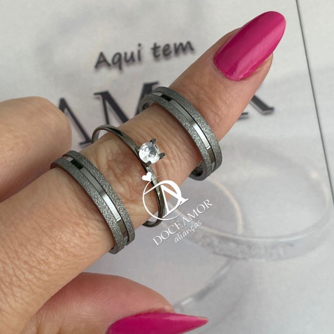 Alianças em Prata 950 - Maya - 4mm - com Banho de Ródio negro - Solitário Tradicional