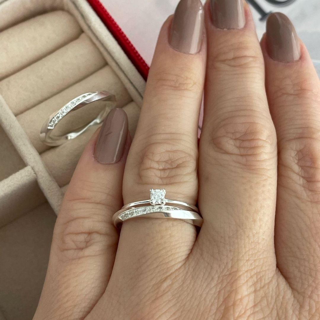 Alianças em Prata - 950 -  2,5mm - Amabile - Solitário Tradicional