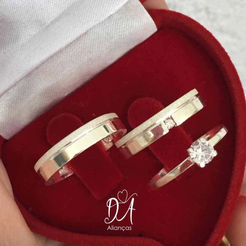 Par de Alianças em Prata 950   5mm Modelo: DA-029  Solitário Tradicional