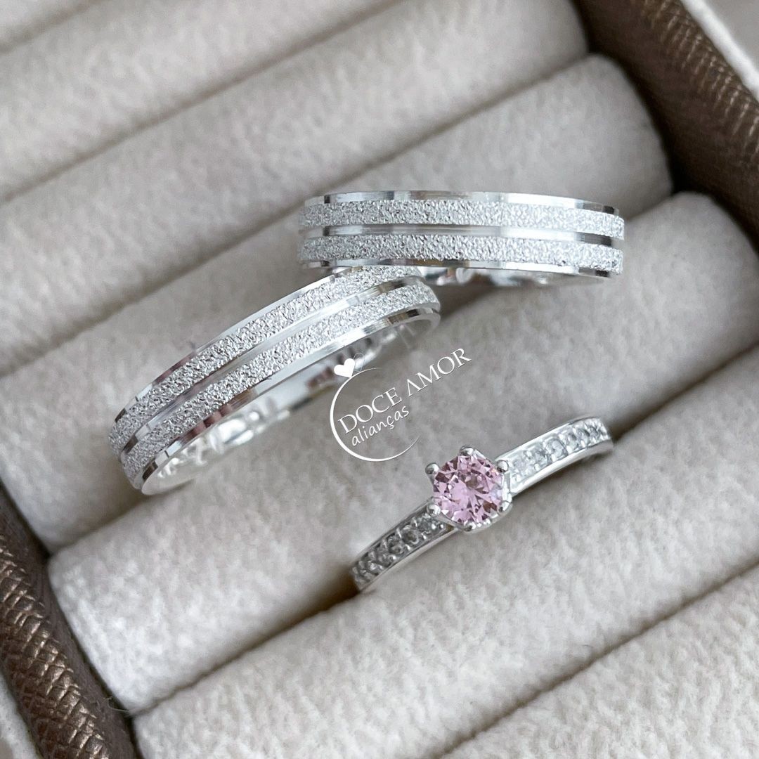 Par de Alianças em Prata 950- 4mm   Modelo: DA-011-4  Solitário Ellegance